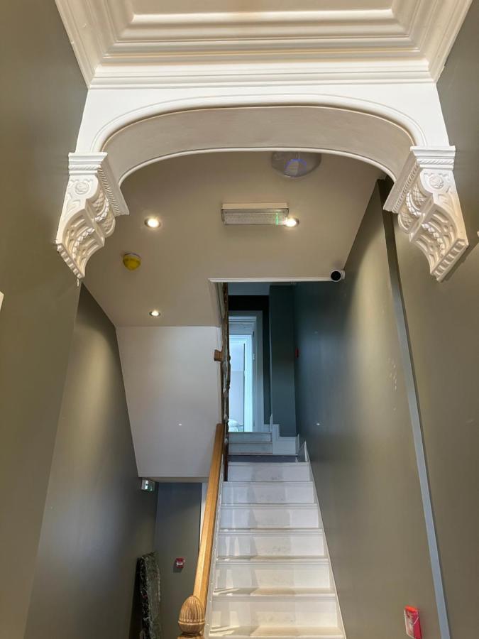 Central Studios Кардифф Экстерьер фото